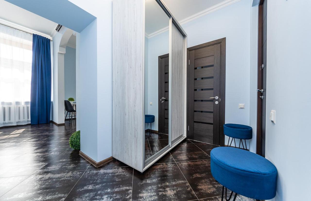 View On Sofievskaya Square Apartment Kiev Exterior foto